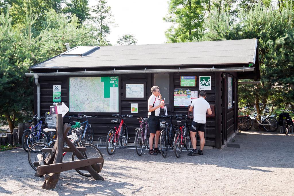 Turisticka Ubytovna Cakle Ústí nad Orlicí エクステリア 写真